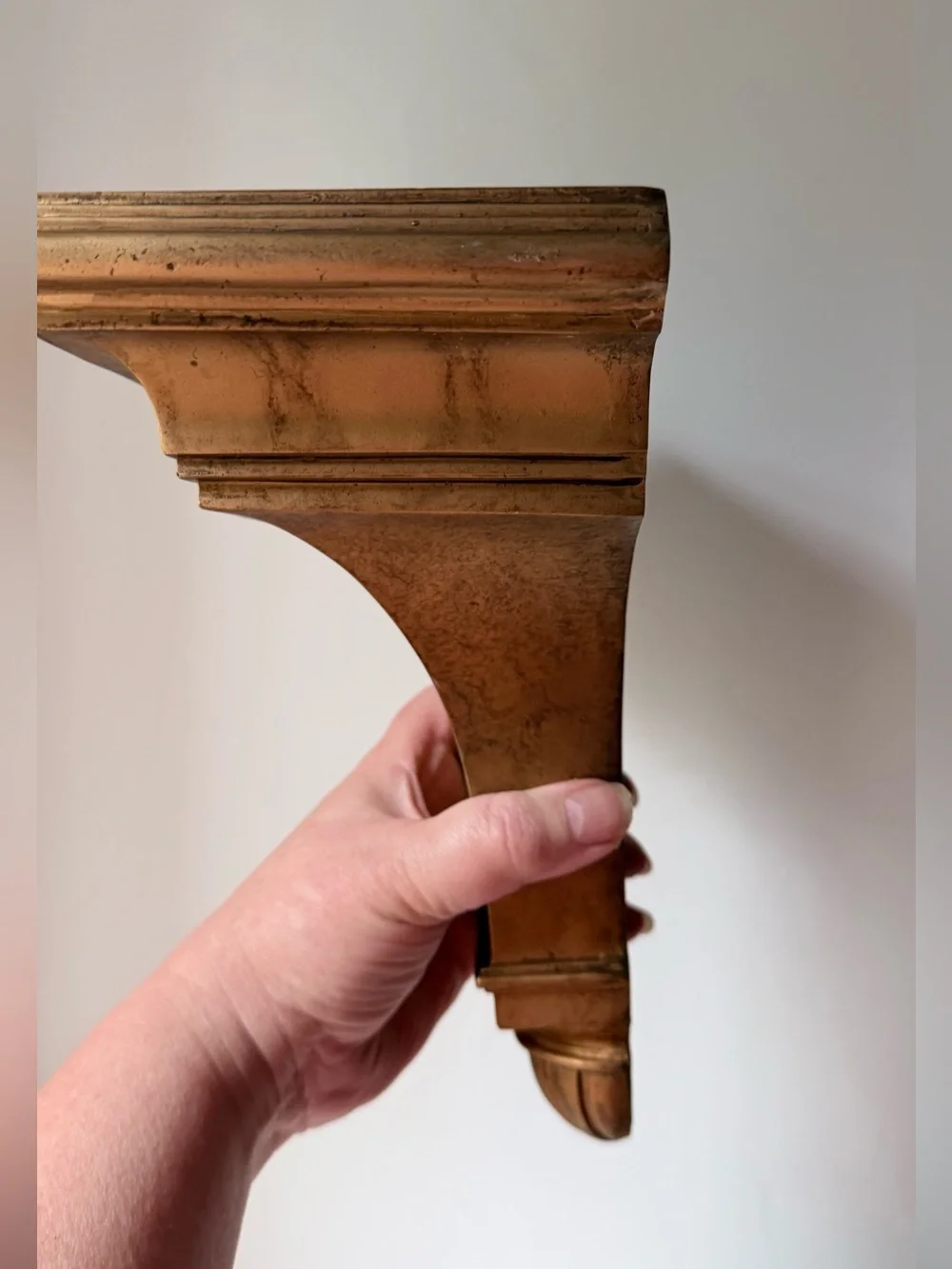 Decorative Wall Corbels Shelf Pair in gold